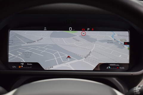 Land Rover Defender 90 3.0 D200 MHEV Hard Top SUV 3dr Diesel Auto 4WD SWB Euro 6 (s/s) (200 ps) - U664