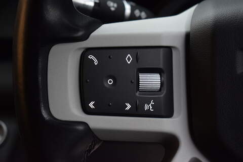 Land Rover Defender 90 3.0 D200 MHEV Hard Top SUV 3dr Diesel Auto 4WD SWB Euro 6 (s/s) (200 ps) - U664