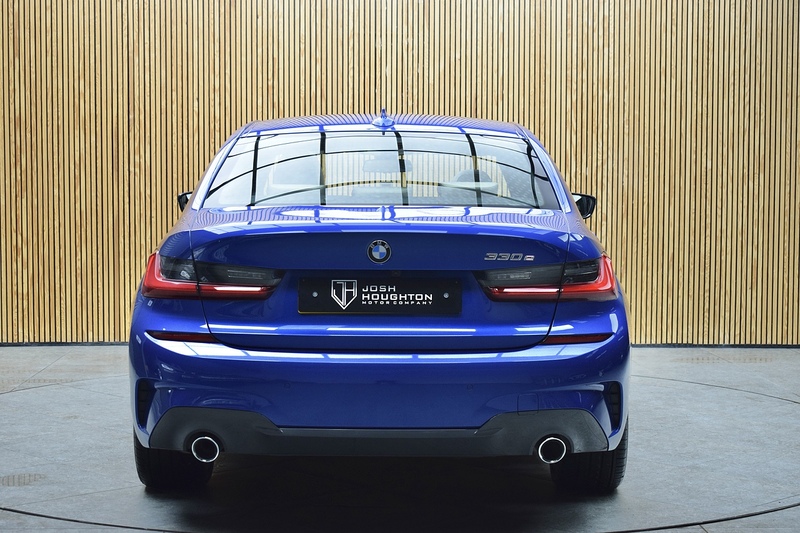 BMW 3 Series 2.0 330e 12kWh M Sport Saloon 4dr Petrol Plug-in Hybrid Auto Euro 6 (s/s) (292 ps) - U665