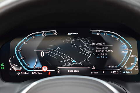 BMW 3 Series 2.0 330e 12kWh M Sport Saloon 4dr Petrol Plug-in Hybrid Auto Euro 6 (s/s) (292 ps) - U665