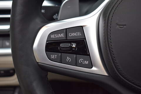 BMW 3 Series 2.0 330e 12kWh M Sport Saloon 4dr Petrol Plug-in Hybrid Auto Euro 6 (s/s) (292 ps) - U665