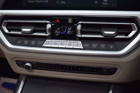 BMW 3 Series 2.0 330e 12kWh M Sport Saloon 4dr Petrol Plug-in Hybrid Auto Euro 6 (s/s) (292 ps) - U665