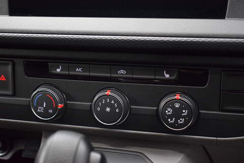 Volkswagen Transporter 2.0 BiTDI T32 Highline Panel Van 5dr Diesel DSG 4Motion SWB Euro 6 (s/s) (204 ps) - U667