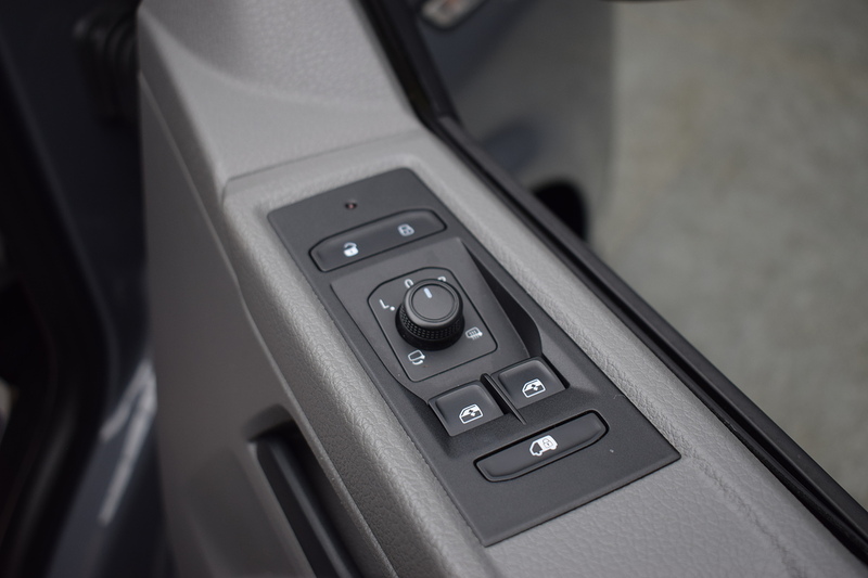 Volkswagen Transporter 2.0 BiTDI T32 Highline Panel Van 5dr Diesel DSG 4Motion SWB Euro 6 (s/s) (204 ps) - U667