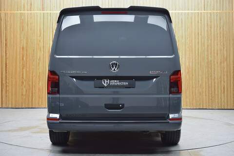 Volkswagen Transporter 2.0 BiTDI T32 Sportline Black Edition Panel Van 5dr Diesel DSG FWD SWB Euro 6 (s/s) (204 ps) - U669