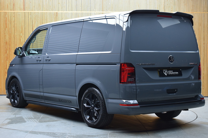 Volkswagen Transporter 2.0 BiTDI T32 Sportline Black Edition Panel Van 5dr Diesel DSG FWD SWB Euro 6 (s/s) (204 ps) - U669