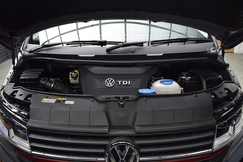 Volkswagen Transporter 2.0 BiTDI T32 Sportline Black Edition Panel Van 5dr Diesel DSG FWD SWB Euro 6 (s/s) (204 ps) - U669