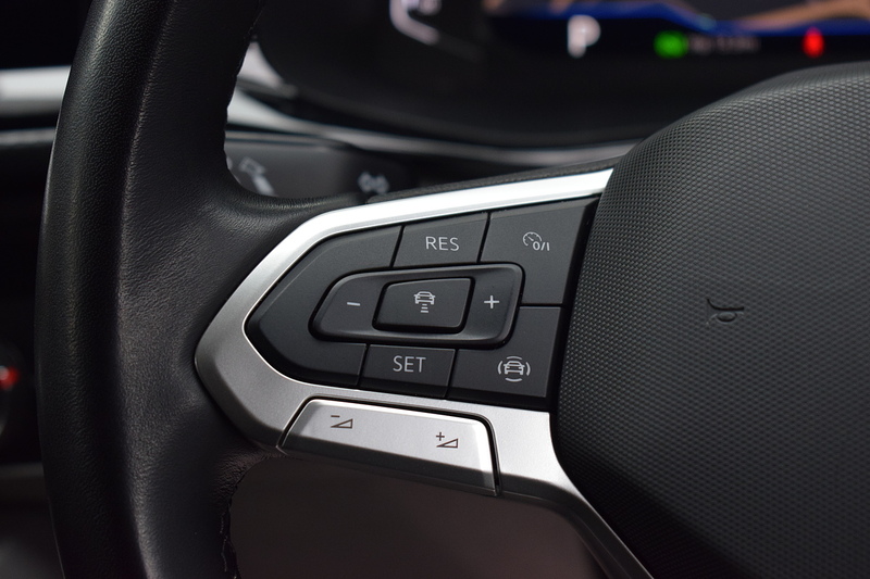 Volkswagen Transporter 2.0 BiTDI T32 Sportline Black Edition Panel Van 5dr Diesel DSG FWD SWB Euro 6 (s/s) (204 ps) - U669