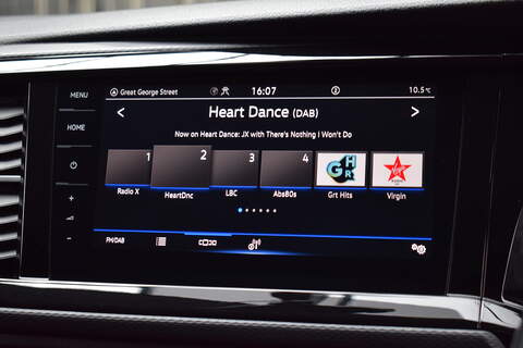 Volkswagen Transporter 2.0 BiTDI T32 Sportline Black Edition Panel Van 5dr Diesel DSG FWD SWB Euro 6 (s/s) (204 ps) - U669