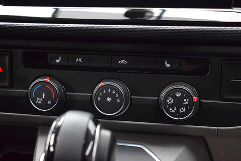 Volkswagen Transporter 2.0 BiTDI T32 Sportline Black Edition Panel Van 5dr Diesel DSG FWD SWB Euro 6 (s/s) (204 ps) - U669