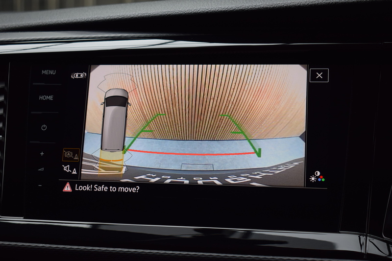 Volkswagen Transporter 2.0 BiTDI T32 Sportline Black Edition Panel Van 5dr Diesel DSG FWD SWB Euro 6 (s/s) (204 ps) - U669