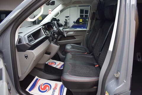 Volkswagen Transporter 2.0 BiTDI T32 Sportline Black Edition Panel Van 5dr Diesel DSG FWD SWB Euro 6 (s/s) (204 ps) - U669