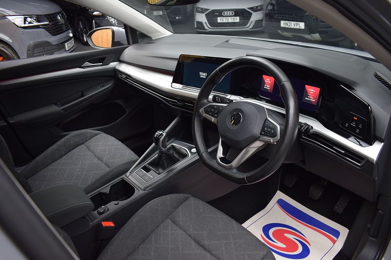 Volkswagen Golf 2.0 TDI Life Hatchback 5dr Diesel Manual Euro 6 (s/s) (115 ps) - U673