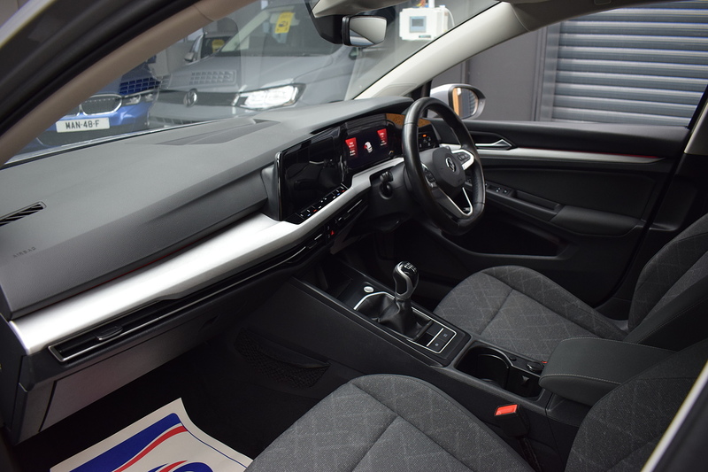 Volkswagen Golf 2.0 TDI Life Hatchback 5dr Diesel Manual Euro 6 (s/s) (115 ps) - U673