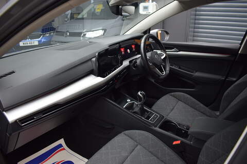 Volkswagen Golf 2.0 TDI Life Hatchback 5dr Diesel Manual Euro 6 (s/s) (115 ps) - U673