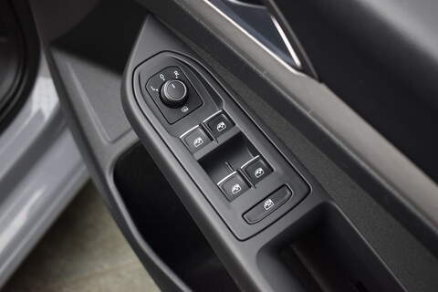 Volkswagen Golf 2.0 TDI Life Hatchback 5dr Diesel Manual Euro 6 (s/s) (115 ps) - U673