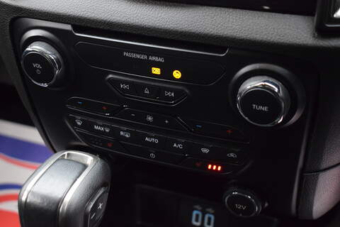 Ford Ranger 2.0 EcoBlue Wildtrak Pickup Double Cab 4dr Diesel Auto 4WD Euro 6 (s/s) (213 ps) - U678