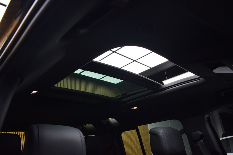 Land Rover Defender 110 5.0 P525 V8 SUV 5dr Petrol Auto 4WD Euro 6 (s/s) (525 ps) - U679