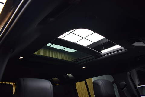 Land Rover Defender 110 5.0 P525 V8 SUV 5dr Petrol Auto 4WD Euro 6 (s/s) (525 ps) - U679