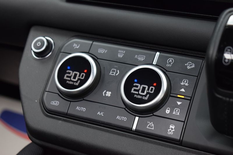 Land Rover Defender 110 5.0 P525 V8 SUV 5dr Petrol Auto 4WD Euro 6 (s/s) (525 ps) - U679