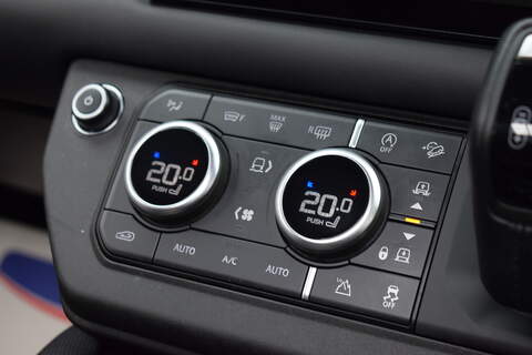 Land Rover Defender 110 5.0 P525 V8 SUV 5dr Petrol Auto 4WD Euro 6 (s/s) (525 ps) - U679