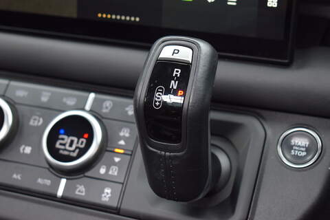 Land Rover Defender 110 5.0 P525 V8 SUV 5dr Petrol Auto 4WD Euro 6 (s/s) (525 ps) - U679