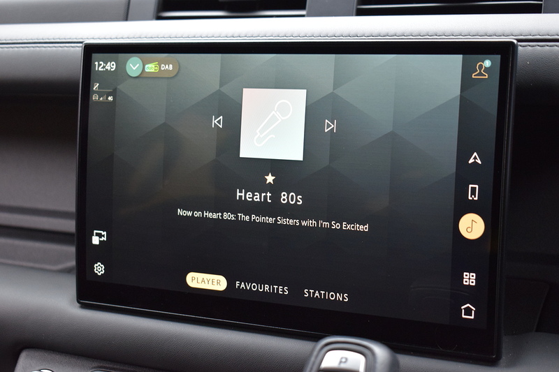 Land Rover Defender 110 5.0 P525 V8 SUV 5dr Petrol Auto 4WD Euro 6 (s/s) (525 ps) - U679