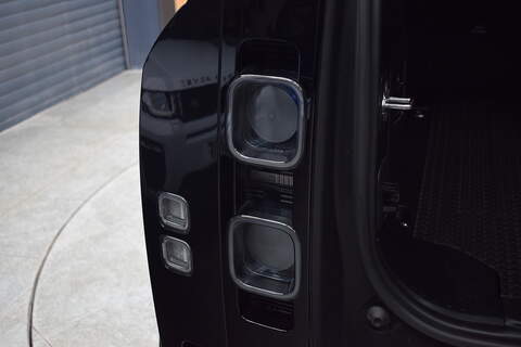 Land Rover Defender 110 5.0 P525 V8 SUV 5dr Petrol Auto 4WD Euro 6 (s/s) (525 ps) - U679