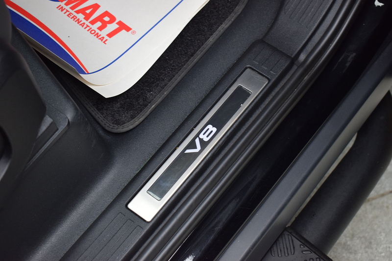 Land Rover Defender 110 5.0 P525 V8 SUV 5dr Petrol Auto 4WD Euro 6 (s/s) (525 ps) - U679