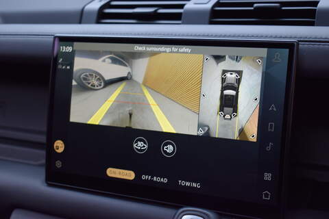 Land Rover Defender 110 5.0 P525 V8 SUV 5dr Petrol Auto 4WD Euro 6 (s/s) (525 ps) - U679