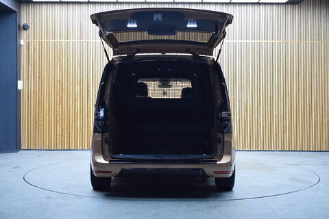 Volkswagen Caddy 2.0 TDI C20 Commerce Pro Panel Van 5dr Diesel DSG SWB Euro 6 (s/s) (122 ps) - U682