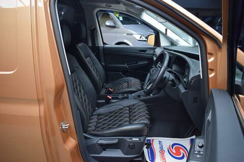 Volkswagen Caddy 2.0 TDI C20 Commerce Pro Panel Van 5dr Diesel DSG SWB Euro 6 (s/s) (122 ps) - U682