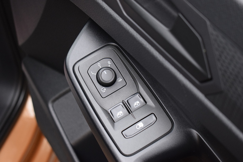 Volkswagen Caddy 2.0 TDI C20 Commerce Pro Panel Van 5dr Diesel DSG SWB Euro 6 (s/s) (122 ps) - U682