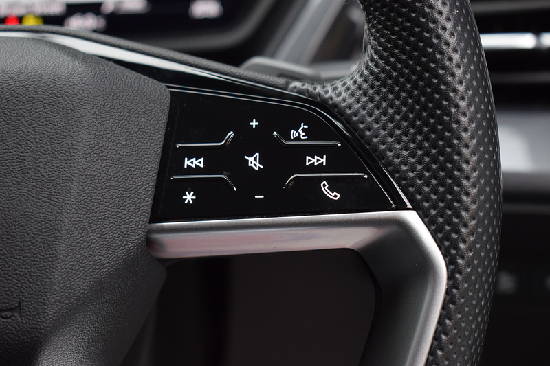 Audi Q4 e-tron 40 Launch Edition Sportback 5dr Electric Auto 82kWh (204 ps) - U684