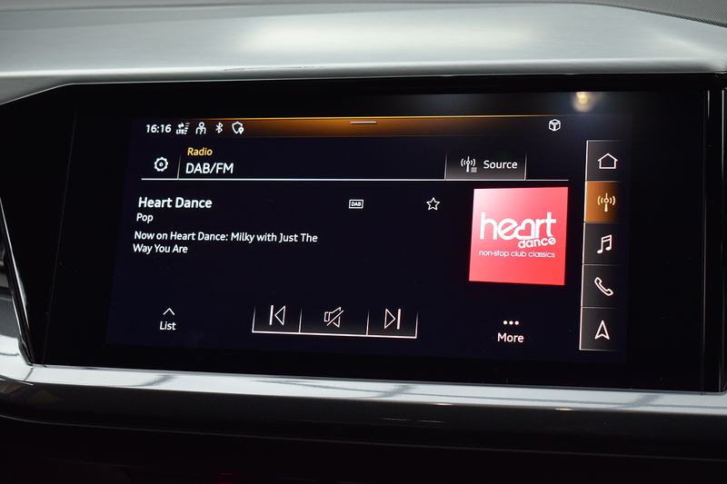 Audi Q4 e-tron 40 Launch Edition Sportback 5dr Electric Auto 82kWh (204 ps) - U684