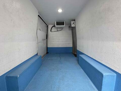 Volkswagen Crafter CR35 Fridge Van Startline MWB 140 PS 2.0 TDI - U183