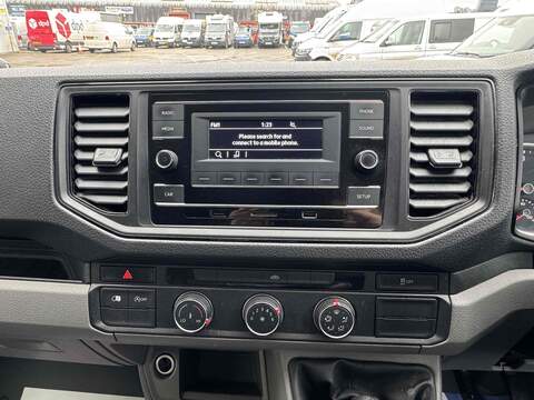 Volkswagen Crafter CR35 Fridge Van Startline MWB 140 PS 2.0 TDI - U183