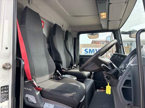 MAN TGL 7.180 4X2 BOX BB C - U186