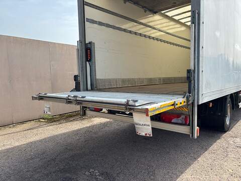 MAN TGL 7.180 4X2 BOX BB C - U186
