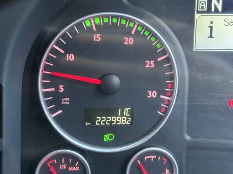 MAN TGL 7.180 4X2 BOX BB C - U186