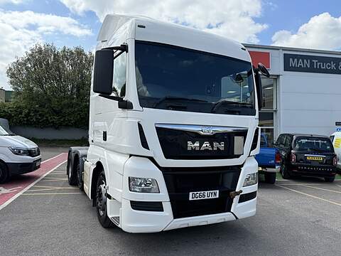 MAN TGX 7.180 4X2 BB Curtainside
