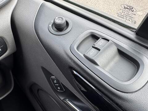 Ford Transit Custom 300 EcoBlue Limited - U431