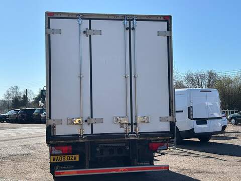 MAN 8.180BB Dual Comp Fridge Box  - U475