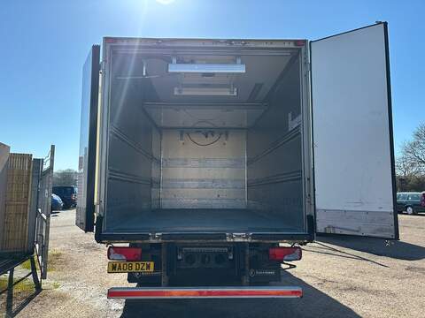 MAN 8.180BB Dual Comp Fridge Box  - U475