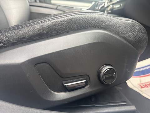 Volvo V90 D4 Momentum - U509
