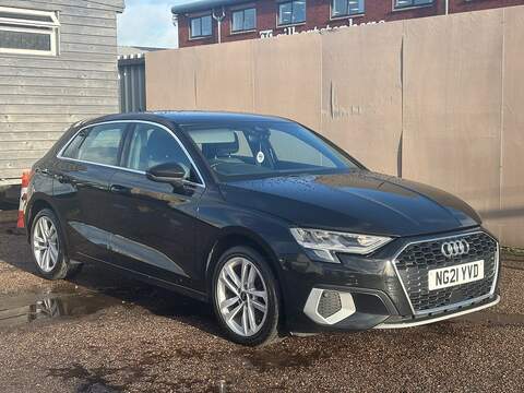 Audi A3 2.0 D4 Momentum Estate 5dr Diesel Auto Euro 6 (190 ps)