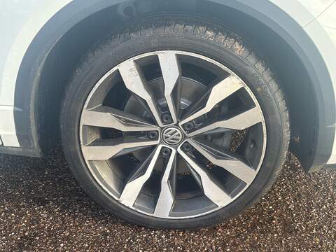 Volkswagen T-Roc TDI R-Line - U543