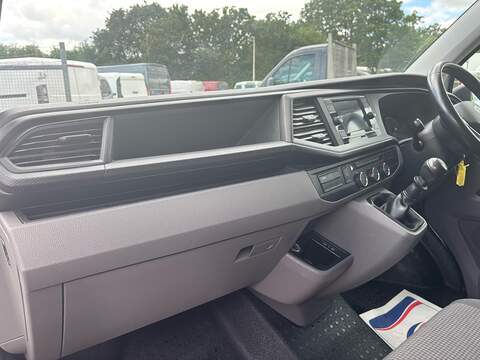 Volkswagen Transporter TDI T30 Startline - U590
