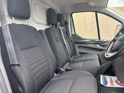 Ford Transit Custom 300 EcoBlue Limited - U601