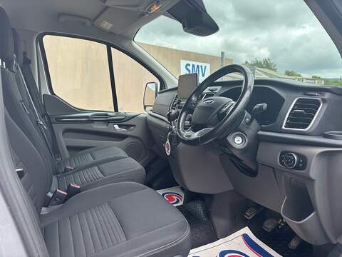 Ford Transit Custom 300 EcoBlue Limited - U601